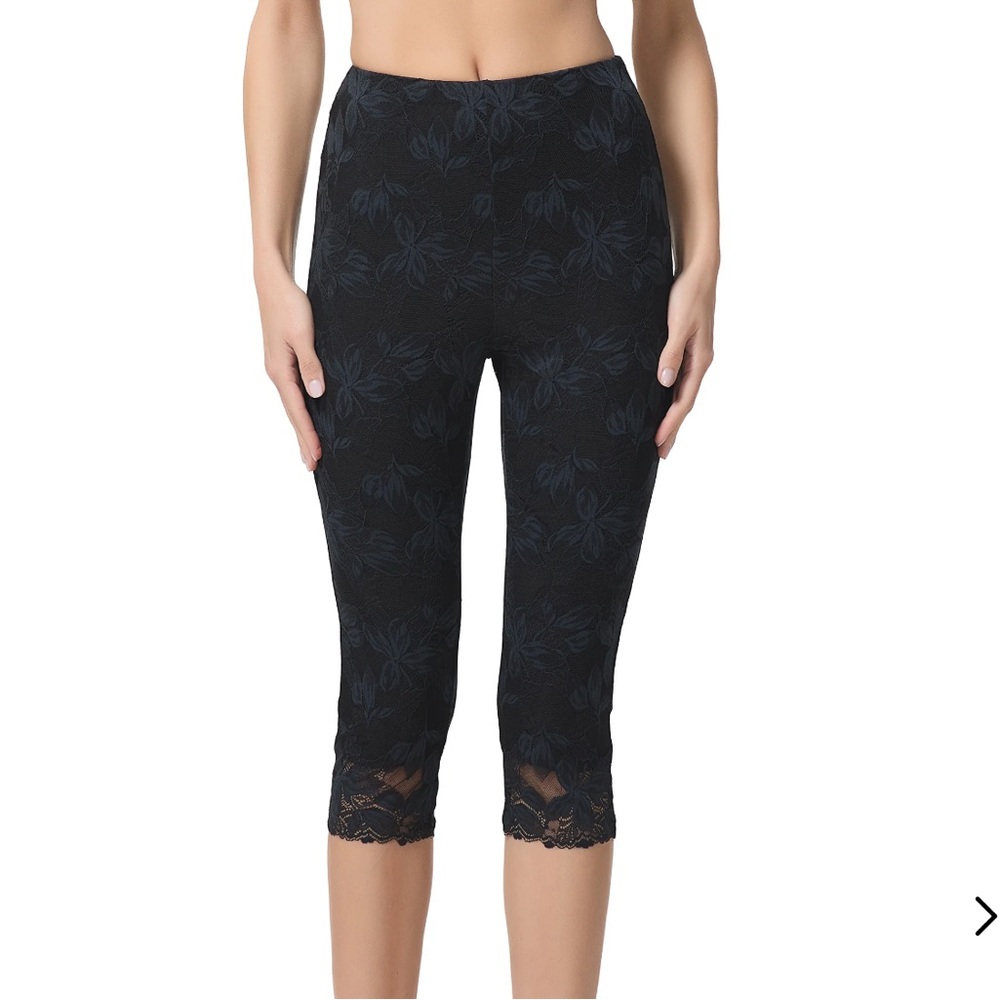 AFRM Mikeala Lace Capri Legging Sz XS Noir Black NWT